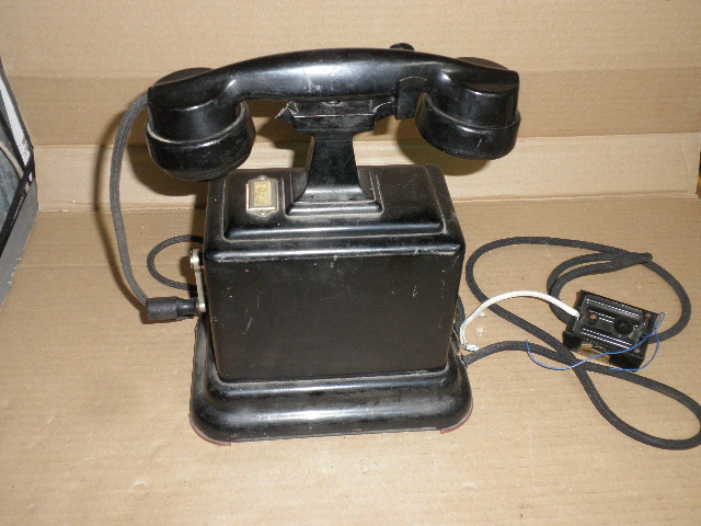 STARY TELEFON ERICSSON Z KORBKĄ 1956r. [3]