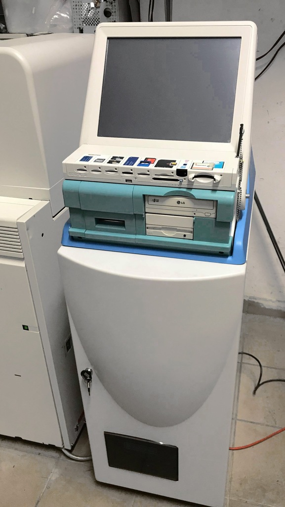 Foto Kiosk NORITSU z drukarką termosublimacyjną!