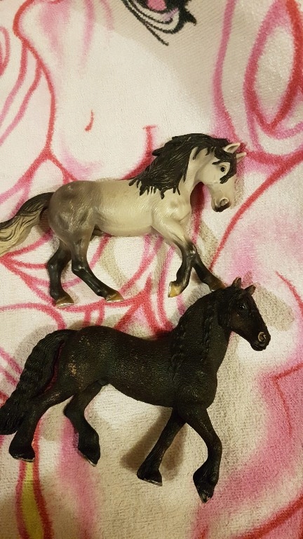 konie schleich wycofane ogier fryz