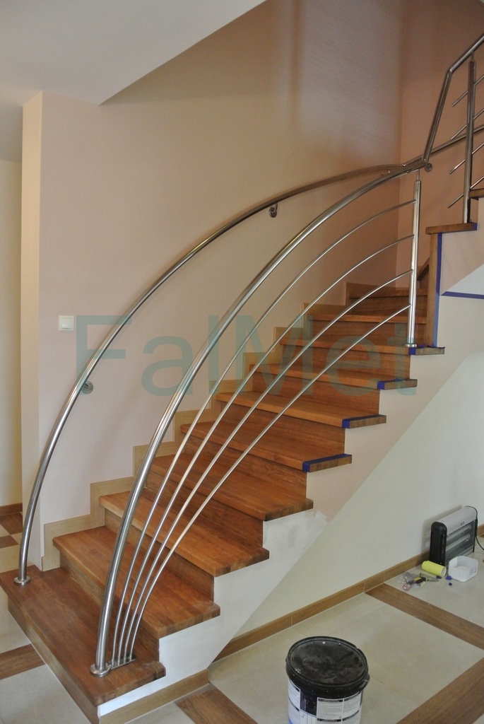 BALUSTRADY ZE STALI NIERDZEWNEJ KWASOODPORNEJ INOX