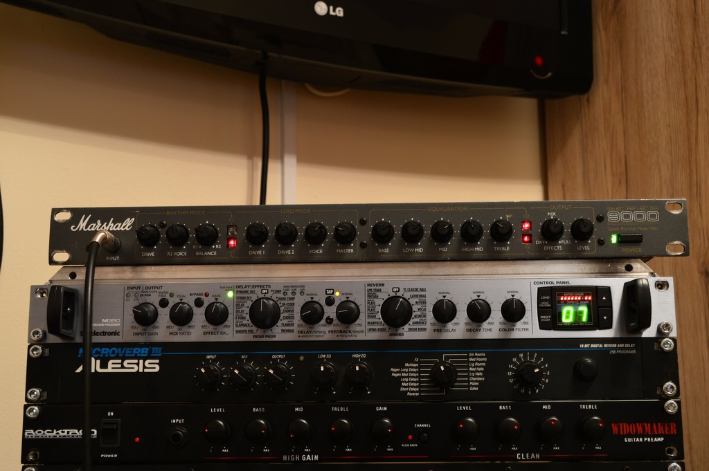 Lampowy preamp Marshall 9001