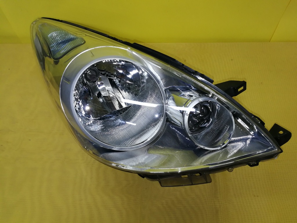 Nissan Note Lampa Lift Prawa 26010Bh10B - 7196435458 - Oficjalne Archiwum Allegro
