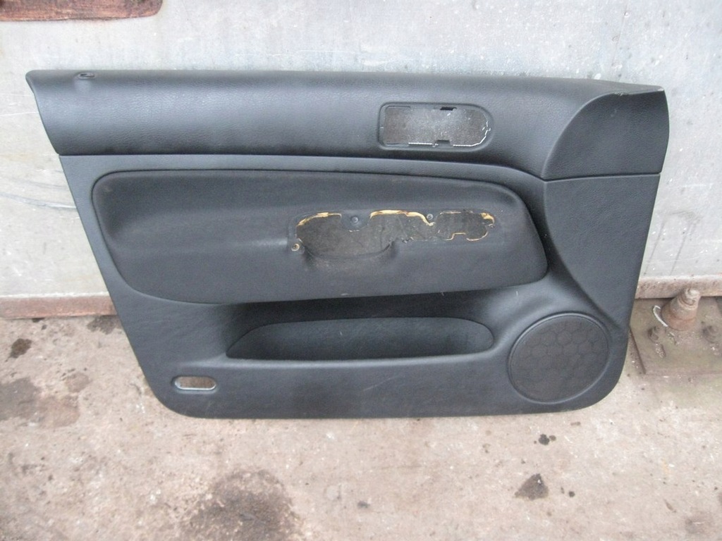 Boczek drzwi lewy przód przedni VW Golf IV 5D 965