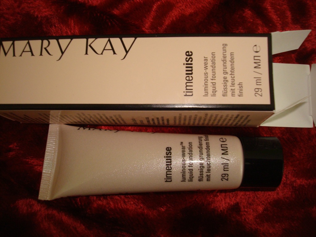 Podkład do twarzy MARY KAY