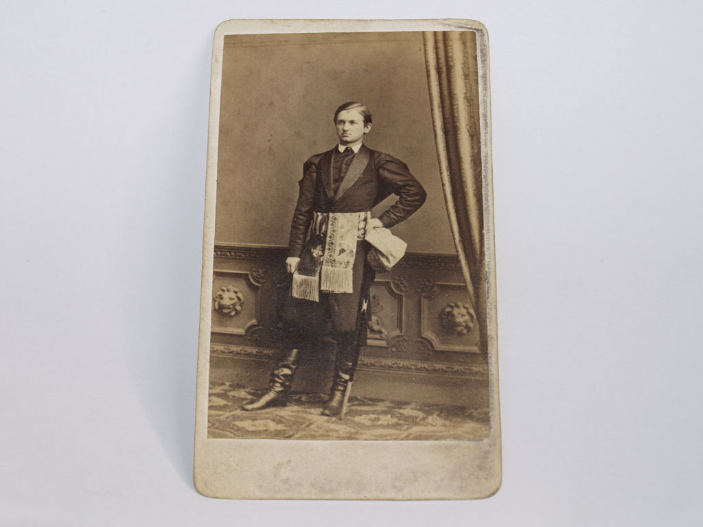 SZLACHCIC POLSKI kontusz pas szabla -RZEWUSKI 1863