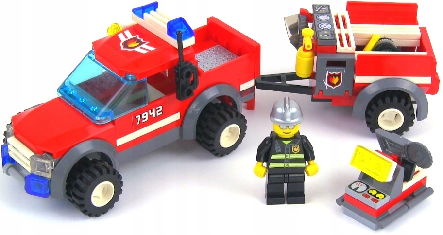 LEGO City 7942 Off-Road Fire Rescue NEW! 4WD Pickup Truck Saw Hose