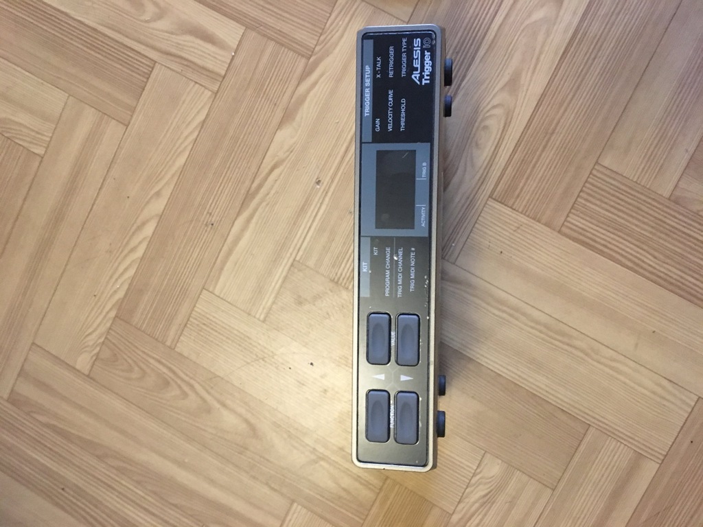 Alesis Trigger IO interface MIDI USB