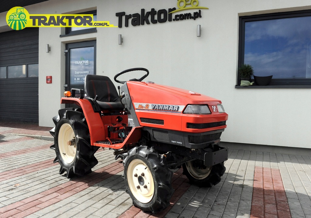 Japoński mini ciągnik YANMAR Ke-2 4x4 12KM traktor