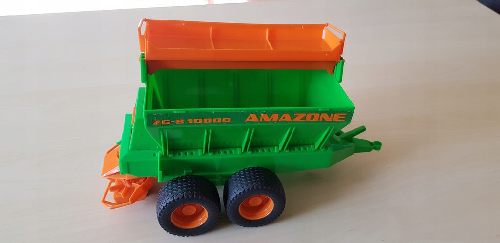 BRUDER rozsiewacz do nawozów AMAZONE ZG-B 10000