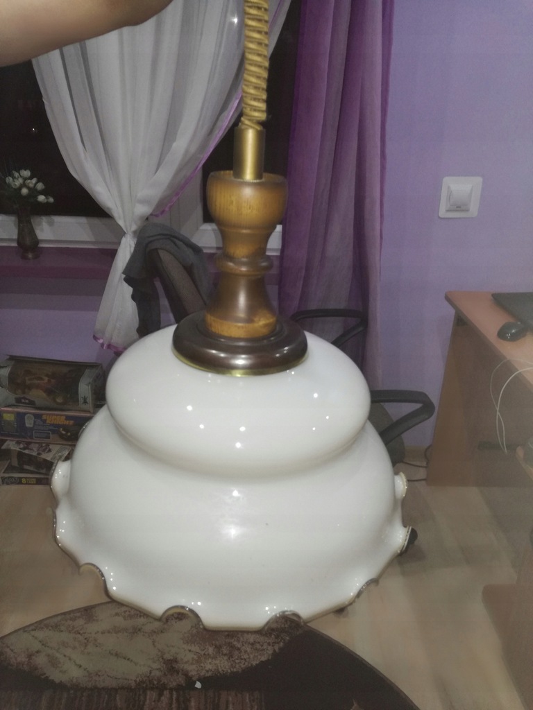 Stara lampa opuszczana, Żyrandol - Antyk