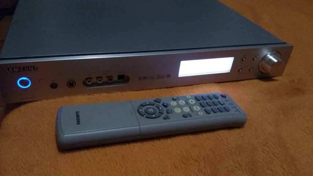 AMPIITUNER SAMSUNG AV-R700
