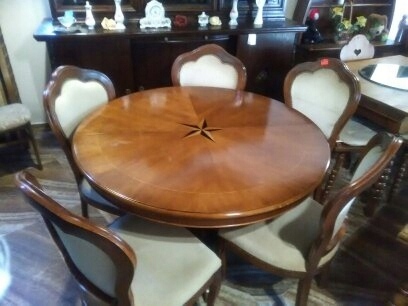 Stół plus 5 krzeseł