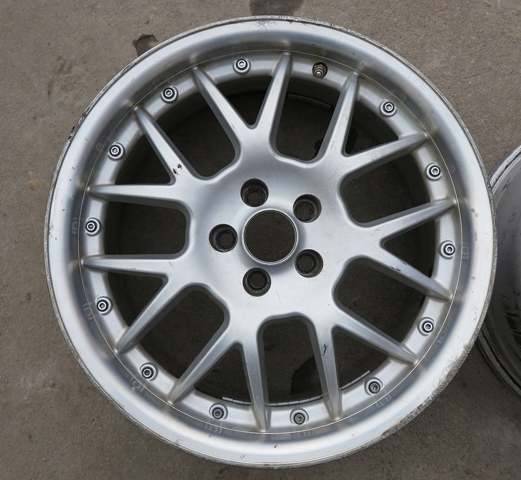 2x Felga RIAL VIPER D70 5x100 ET35 7,5J 17 cali