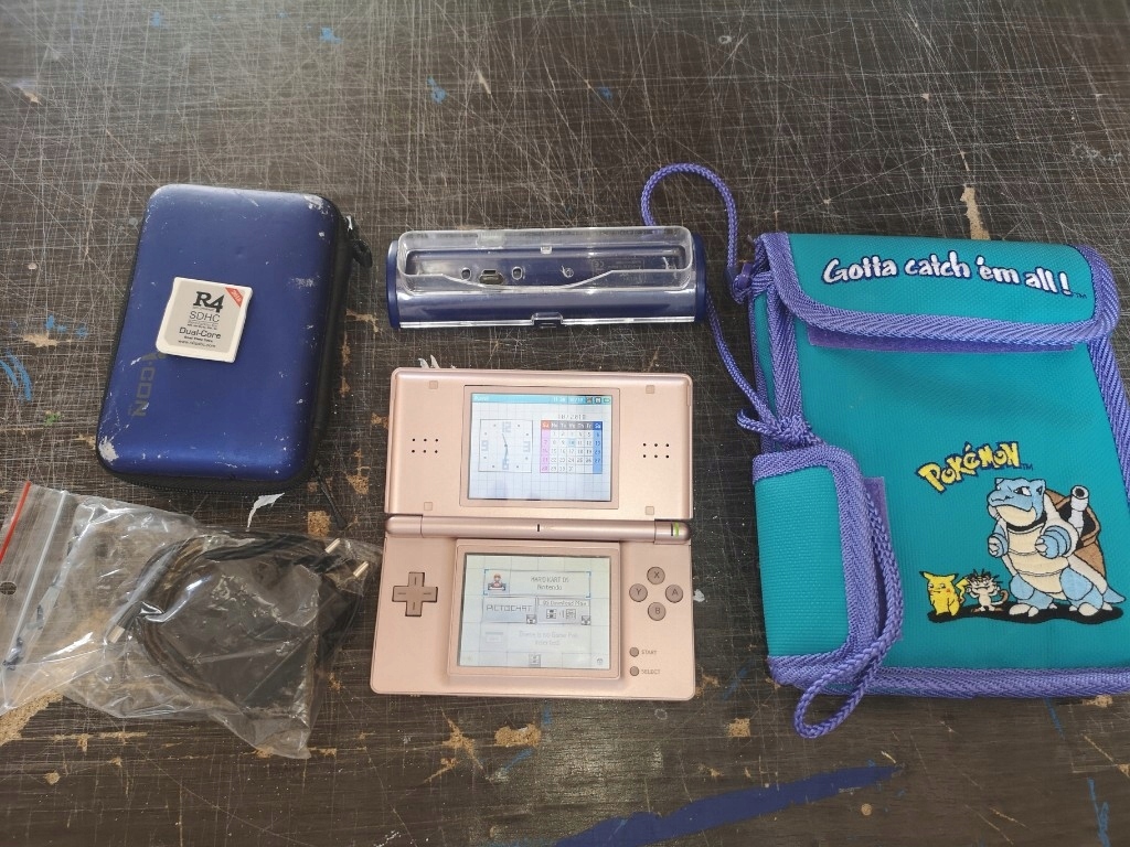 Konsole DS Lite piękna Zestaw R4 Mario Kart