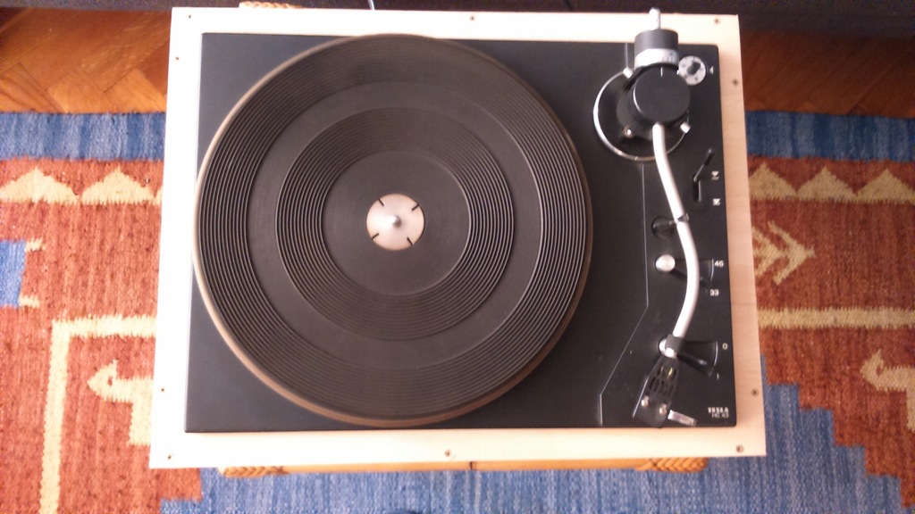 Gramofon Tesla HC-43