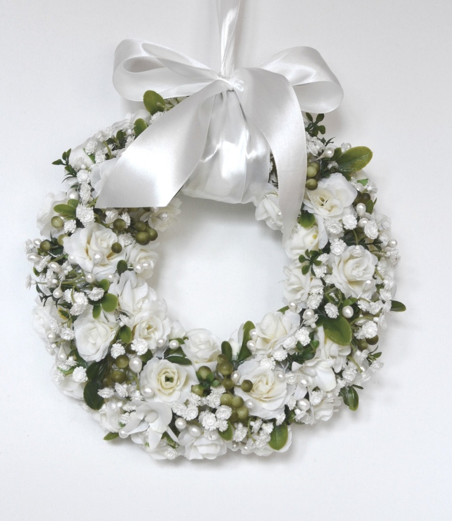 WIANEK  dekoracja wesele białe różyczki