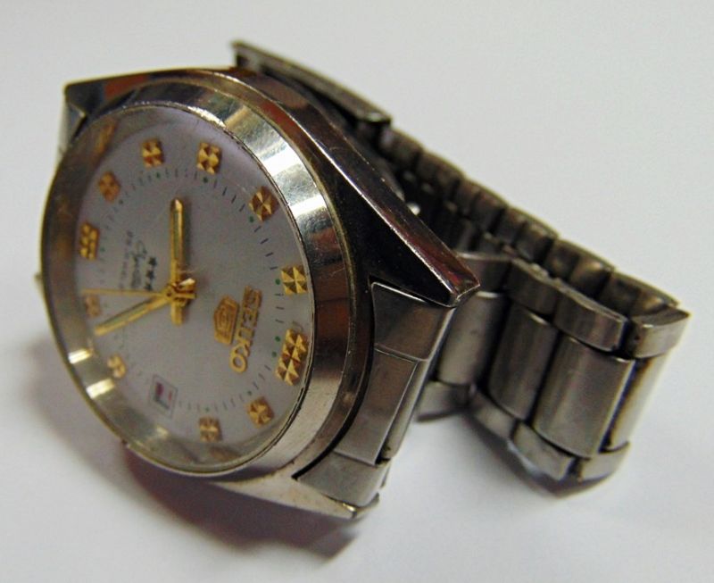 seiko 5 25 jewels crystal