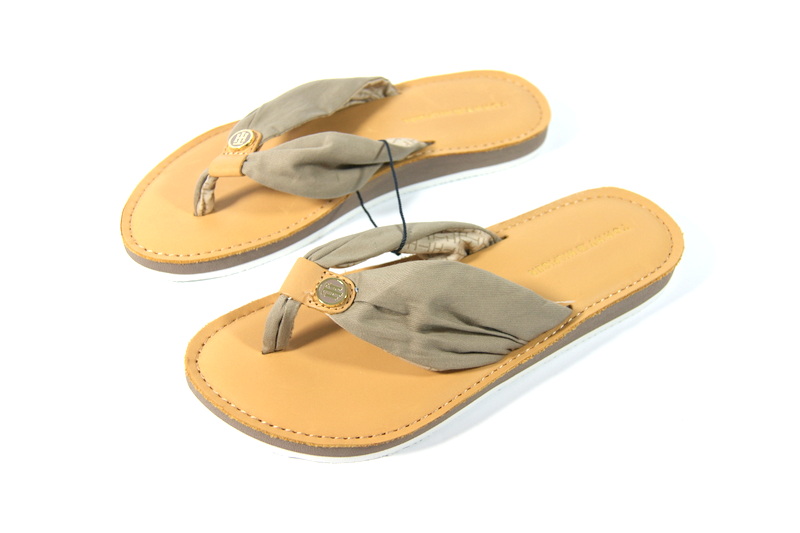 TOMMY HILFIGER MONICA 14D - JAPONKI r 37 KHAKI