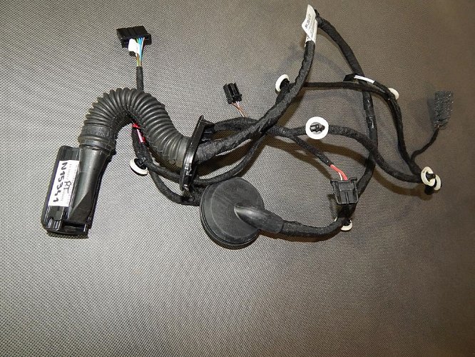 SKODA SUPERB III DOOR HARNESS RIGHT REAR 3V0971694J