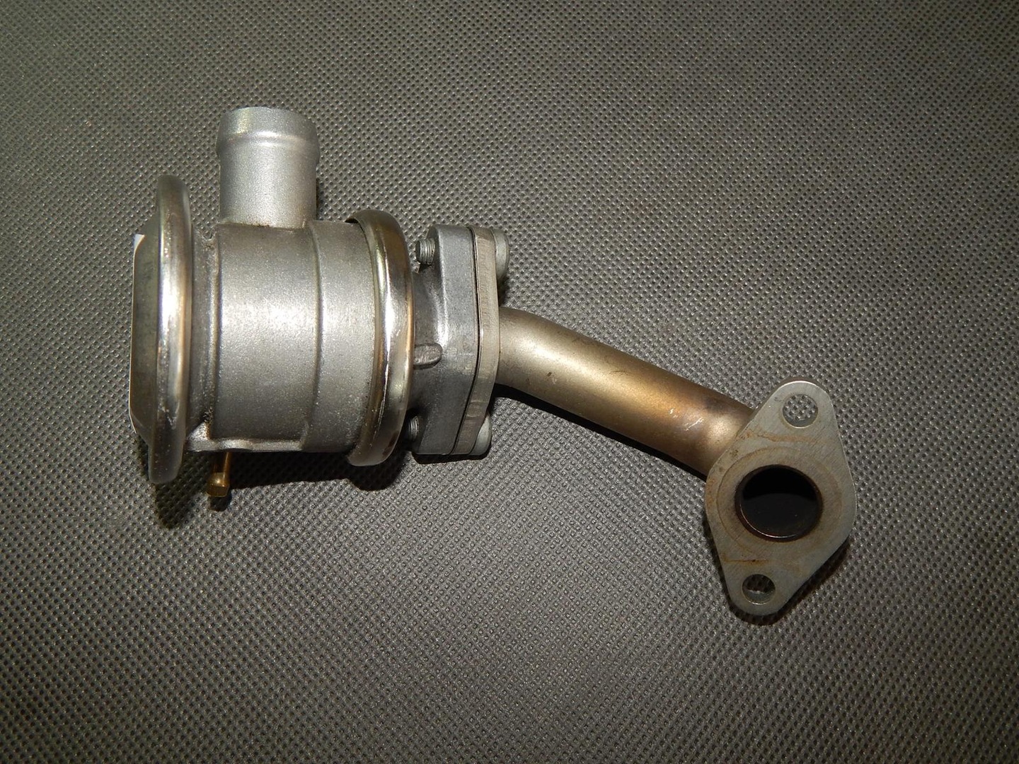 AUDI S8 A8 D4 VALVE EGR 079131101AD