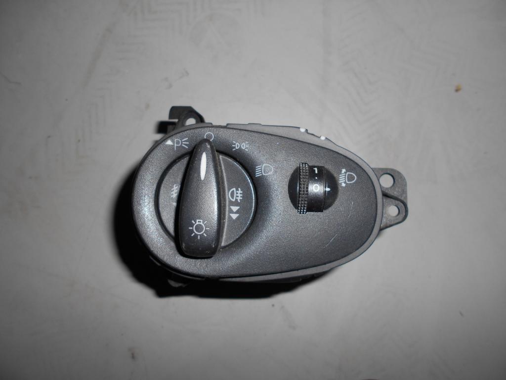 INTERRUPTEUR LUMIÈRES FORD FOCUS O3R