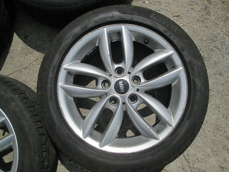 wheels discs tyres Mini Countryman 17