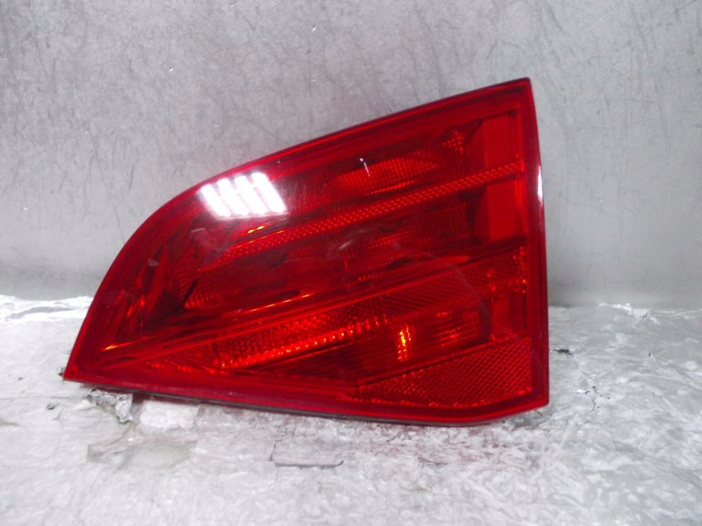 AUDI A4 B8 KOMBI 8K9 light rear left
