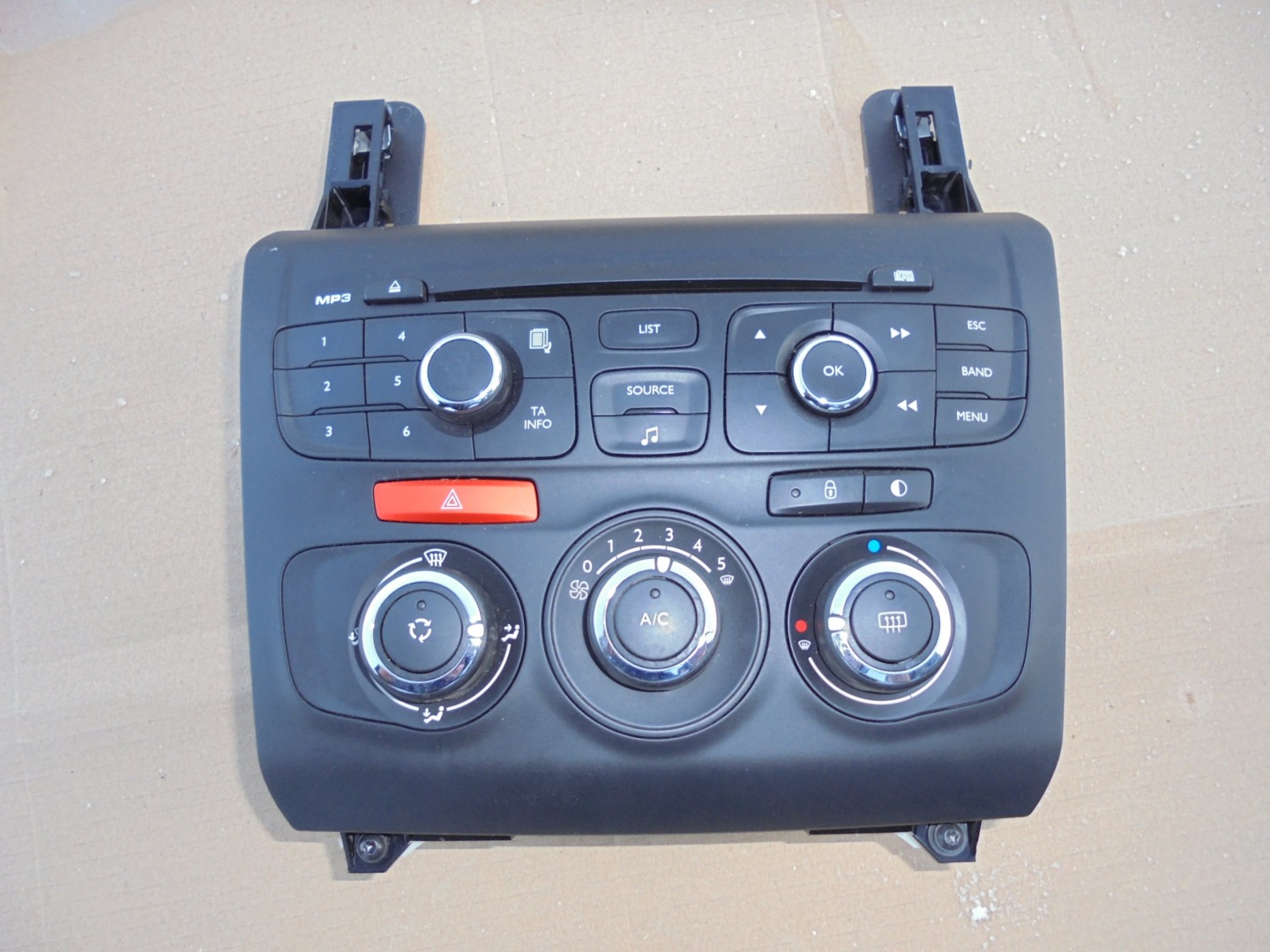PANEL KLIMY Console CITROEN C4 II 2010-2015 9666395977