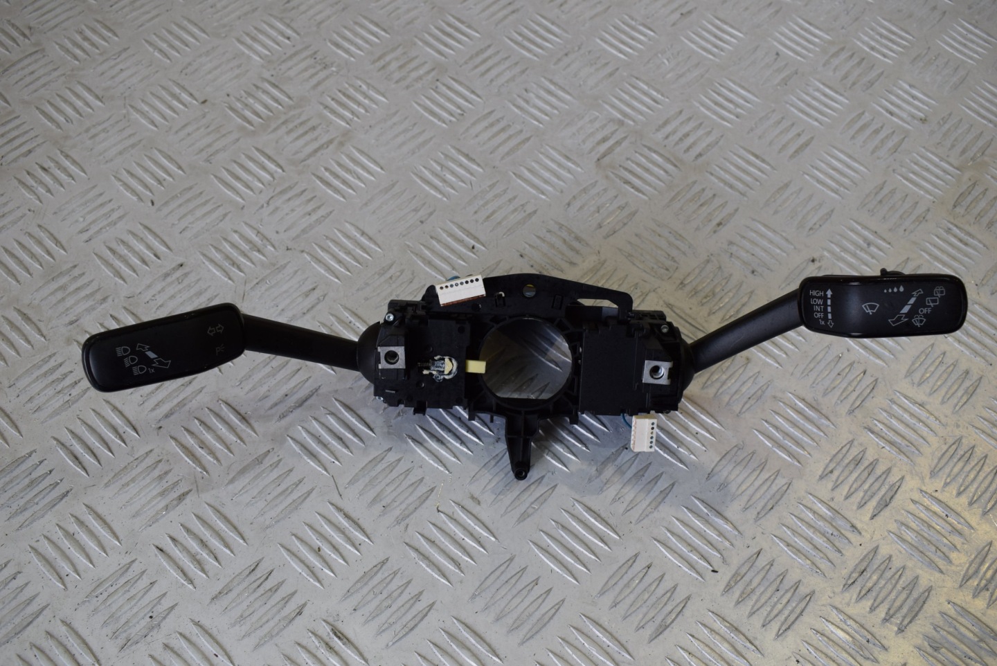 MANETKA ESSUIE GLACES FOCUS ST MK3 LIFT