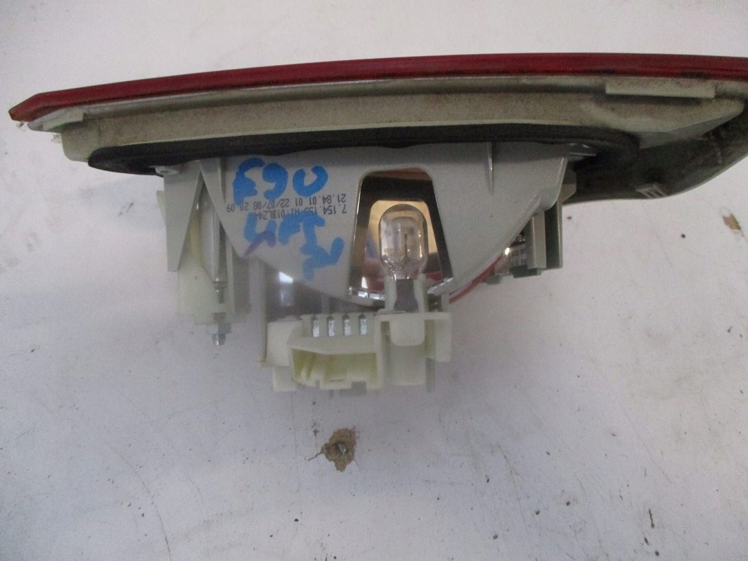 light lights BMW 3 E90 LIFT to the bonnet