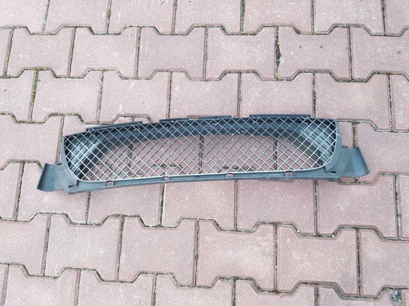 mřížka plastový příčka BMW 5111789066