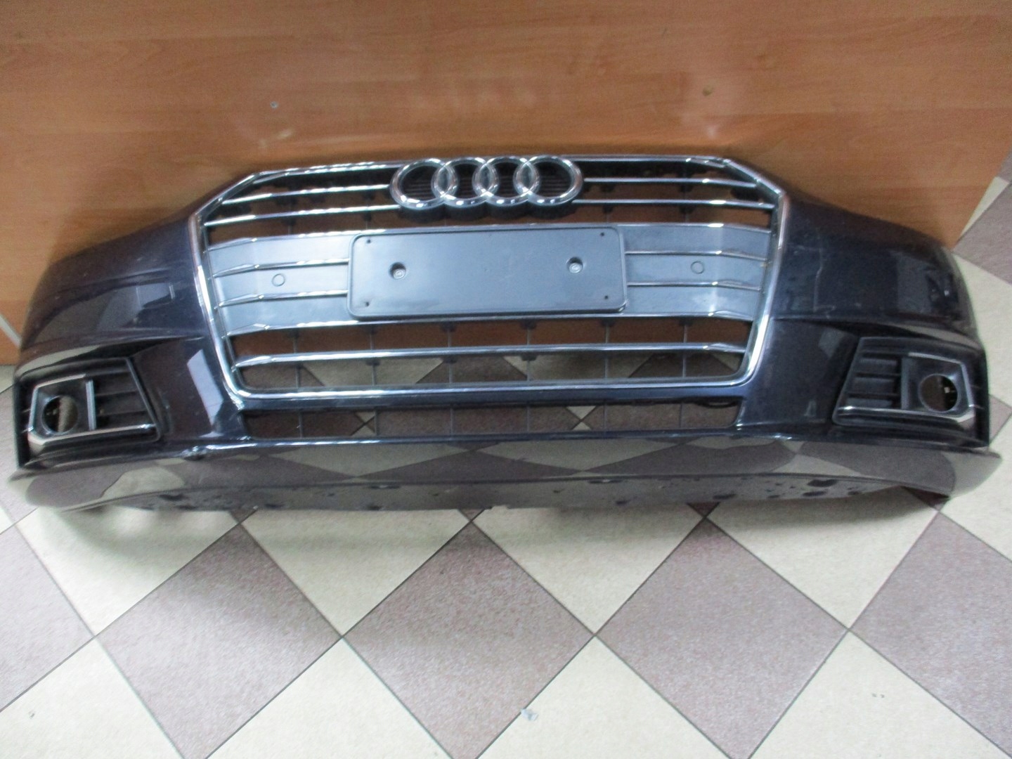 front bumper AUDI A4 8W0 6XPDC RADAR XENON