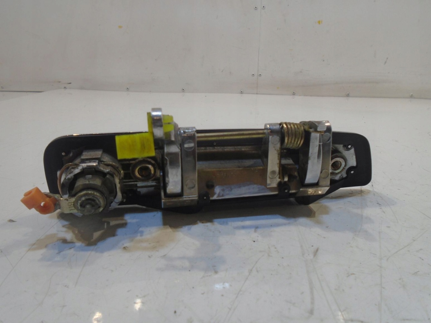 handle exterior left front PAJERO PININ MR384673