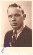 MŁODZIENIEC Z ŁODZI - fotografia z 1942 roku.