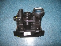 фото thumb №2, Клапан гальмівний задня iveco stralis 4801030220 41032231