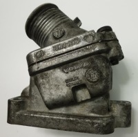 фото thumb №1, Корпус термостата volvo v70 iii 2.4 d5 30777475