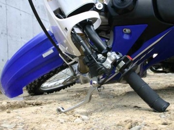 YAMAHA YZ Синие поперечные поворотные рычаги