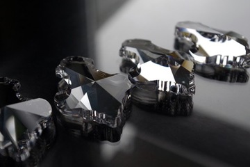Французский кулон Crystal 63 -миллиметровый барокко