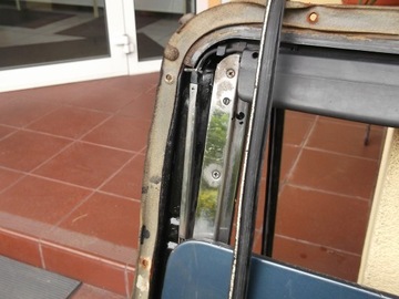 фото thumb №5, Люк електричний mercedes w 123 bardzo добрий