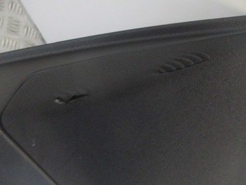 фото thumb №4, Обивка дверь land rover discovery sport 17r задняя