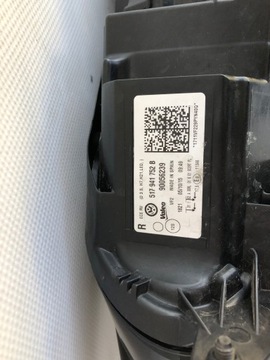 фото thumb №13, Лампа bi ксенон права sportsvan 517941752b