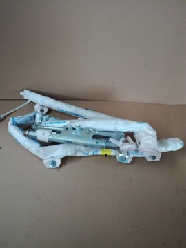 фото thumb №1, Шторка безопасности правая range rover sport l494 15-