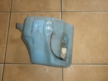 фото thumb №1, Помпа бачок омывателя passat b3 2.0 92r