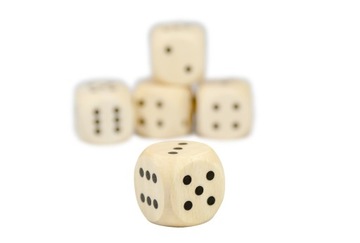 Игральные кости DICE 3х3 см НАБОР из 5 деревянных деталей