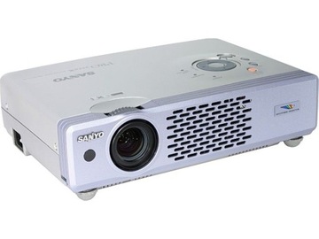 ЯПОНСКИЙ ПРОЕКТОР SANYO PLC-XU41 XBOX PS3