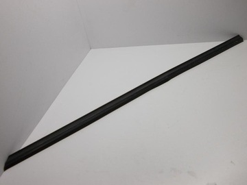 Mercedes w172 slk уплотнитель стекла планка накладка левая фото №1