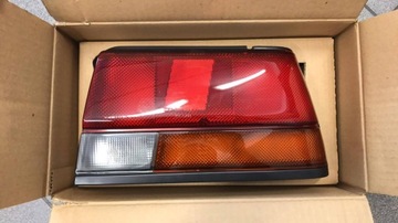 Nissan sunny n13 фонарь правый задний новая оригинал, фото