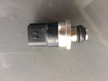 Регулятор датчик топлива 1.8 gdi volvo s40 v40 mr560127 рестайлинг, фото