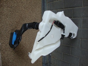 Audi a5 8t0 restyling washer fluid tank glass, фото