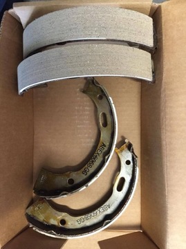 Dodge jeep drum brake pads new original, фото